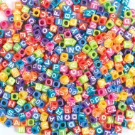 PlayBox: Set šarenih perli s 300 komada, 7x7x7mm