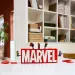 LEGO® Super Heroes: MARVEL logo i minifigure (76313)